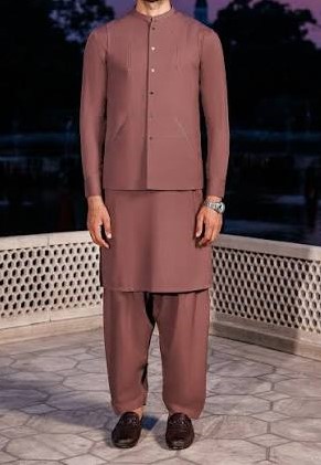 Pakistani Style Shalwar Qameez